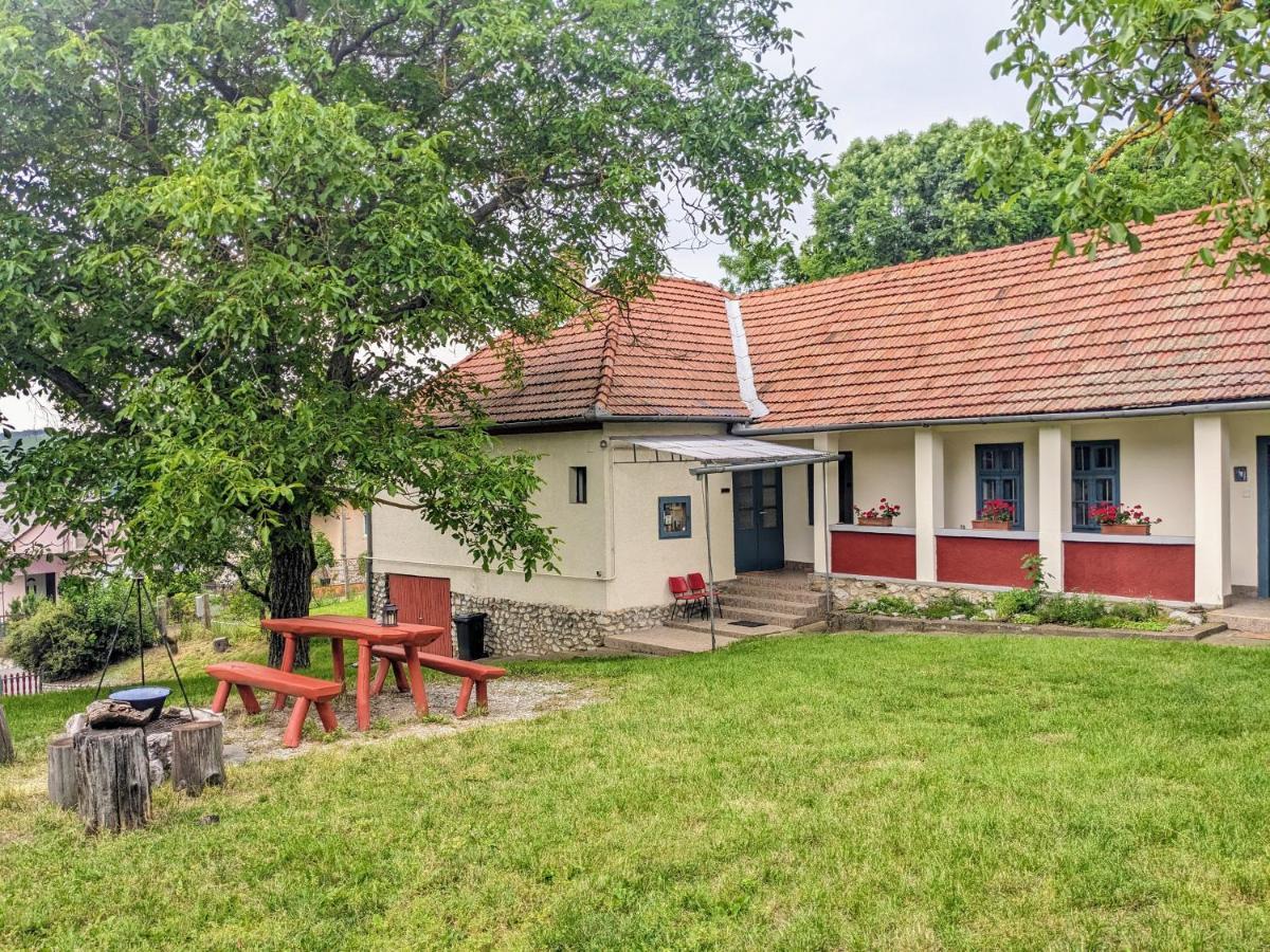 Guest House Magyar Route 66 Szilvásvárad Zimmer foto